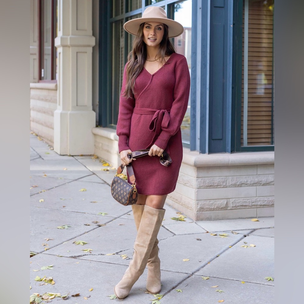 Grace & Lace NWT Faux Wrap Cabernet Sweater Dress, size Medium